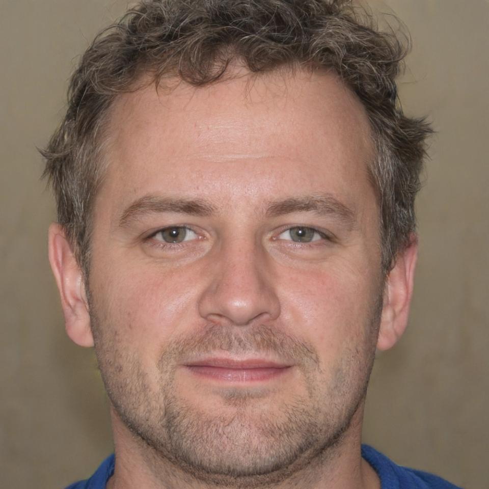 Portrait von Henrik Falkensteiner, Geschäftsführer bei Metallverarbeitung Löwenstein