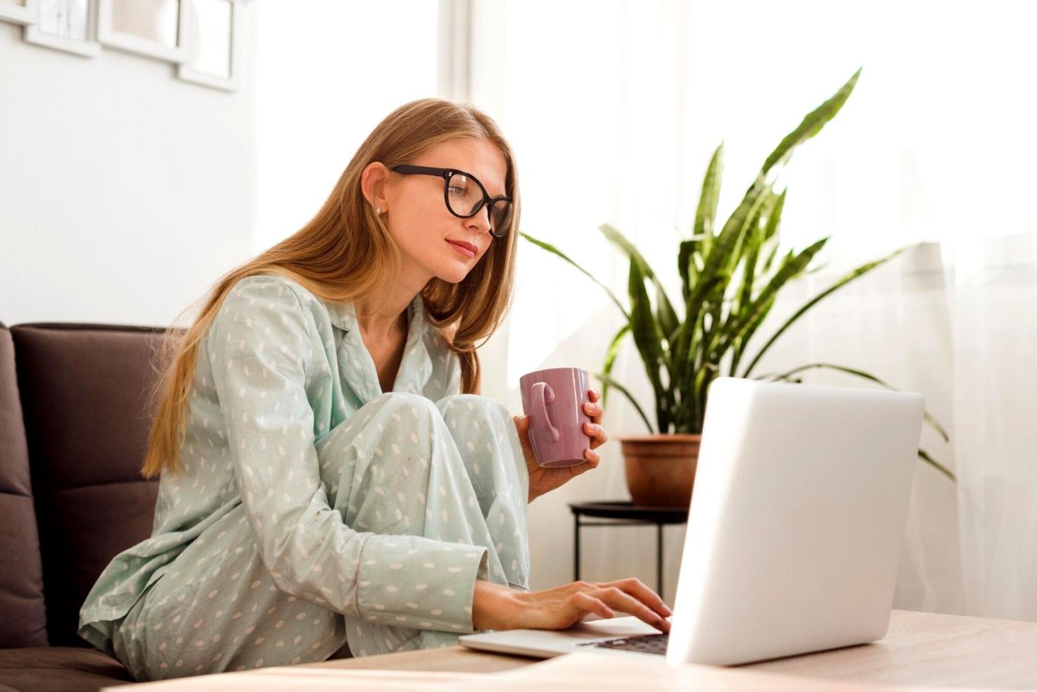 Büroumgebung und Arbeitsbereich in Wiesbaden